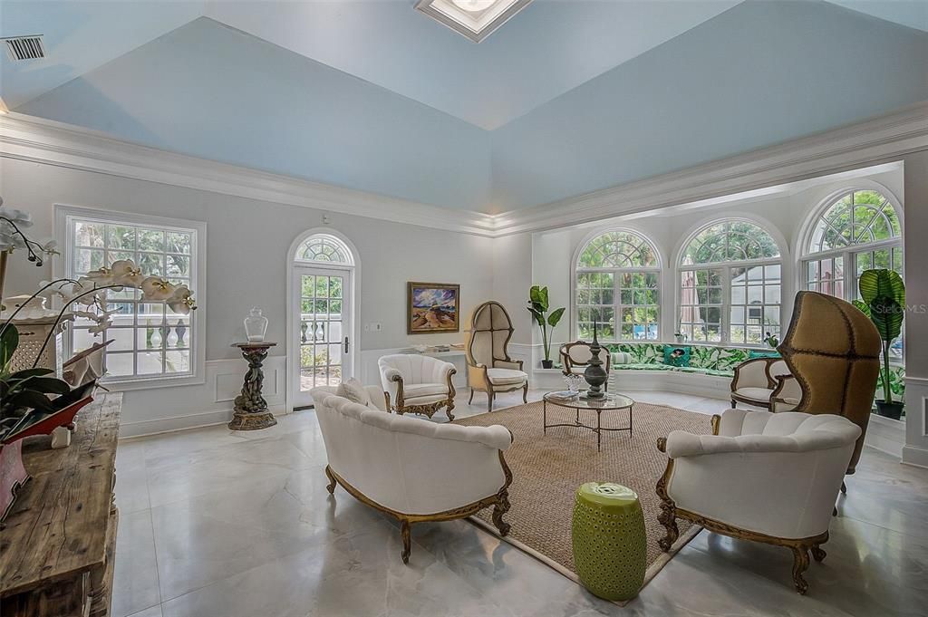 For Sale: $1,975,000 (4 beds, 4 baths, 4001 Square Feet)