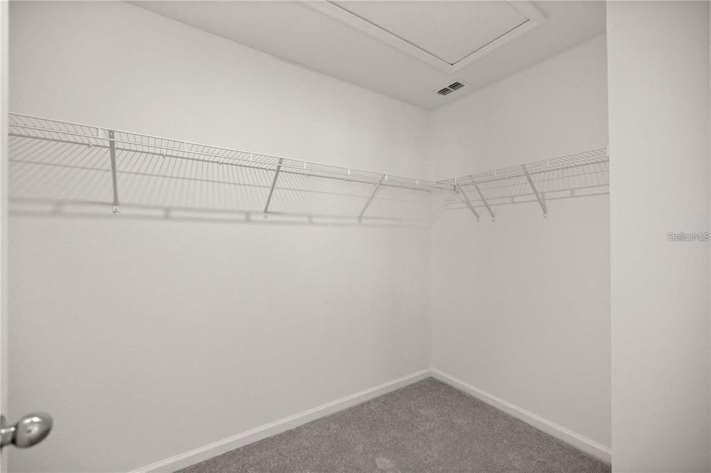 В аренду: $1,695 (3 спален, 2 ванн, 1707 Квадратных фут)