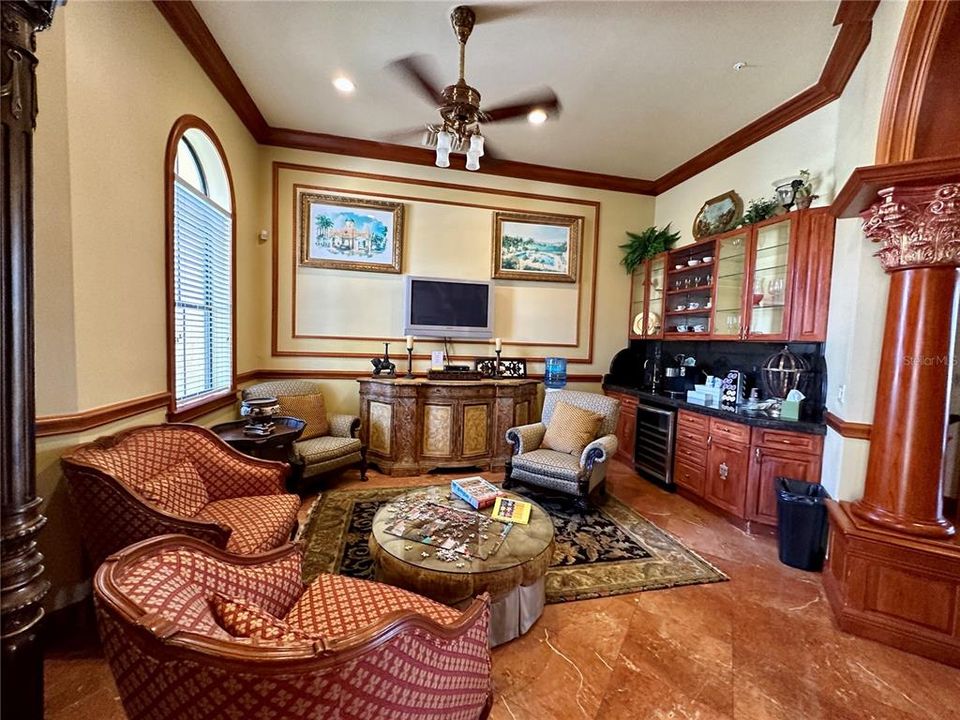 For Rent: $2,875 (2 beds, 2 baths, 1650 Square Feet)