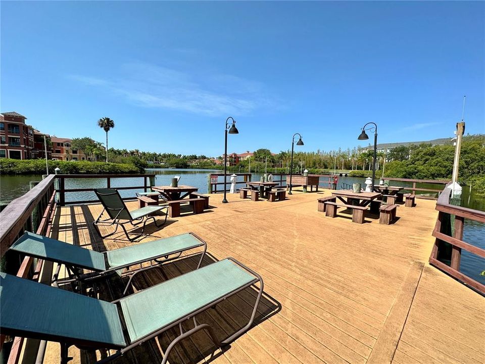 For Rent: $2,875 (2 beds, 2 baths, 1650 Square Feet)