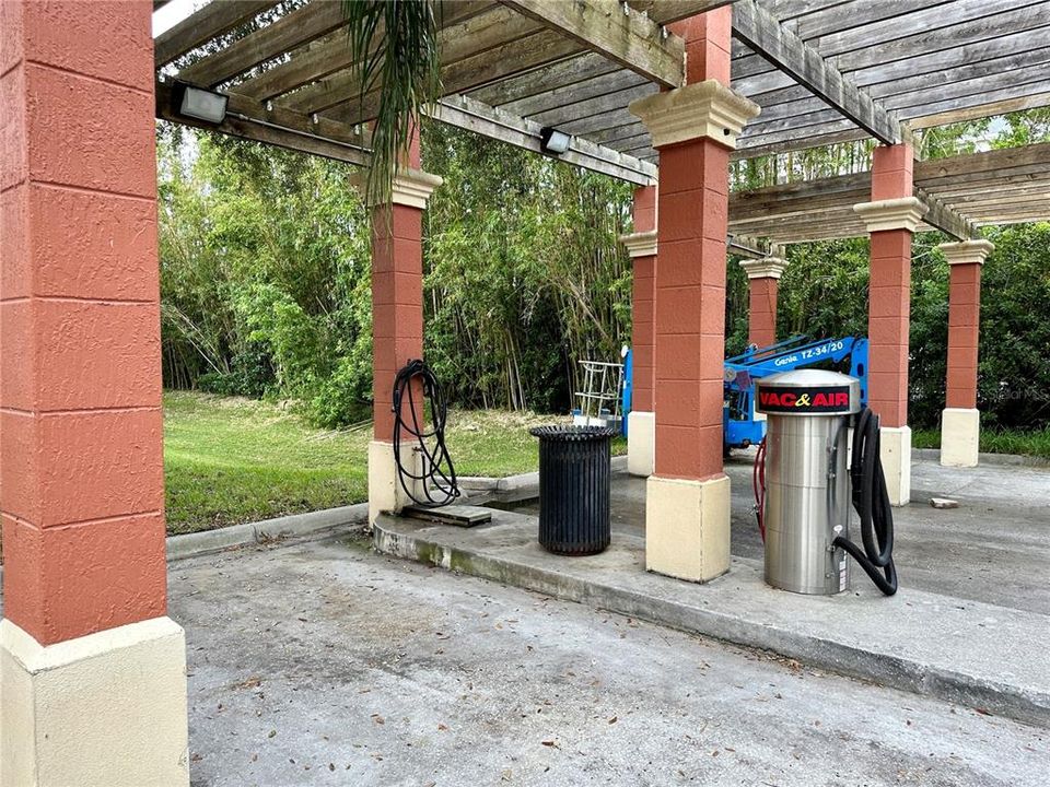 For Rent: $2,875 (2 beds, 2 baths, 1650 Square Feet)