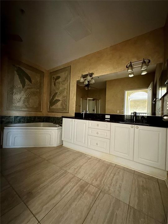 For Rent: $2,875 (2 beds, 2 baths, 1650 Square Feet)