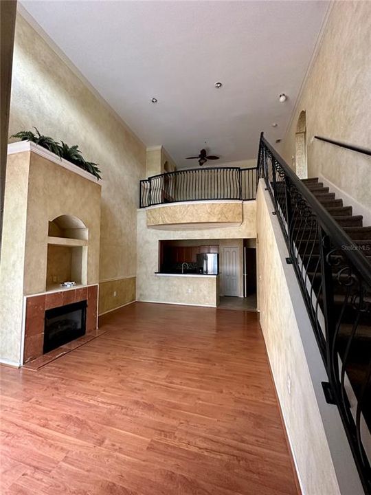 For Rent: $2,875 (2 beds, 2 baths, 1650 Square Feet)