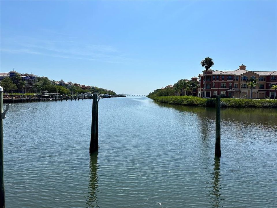 For Rent: $2,875 (2 beds, 2 baths, 1650 Square Feet)