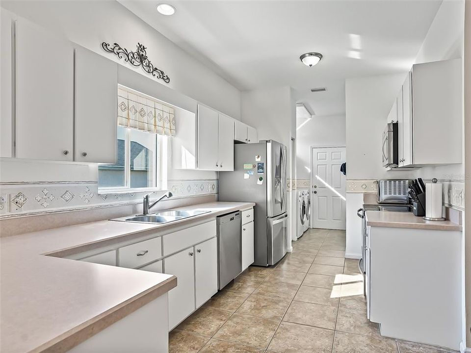 待售: $279,000 (3 贝兹, 2 浴室, 1640 平方英尺)