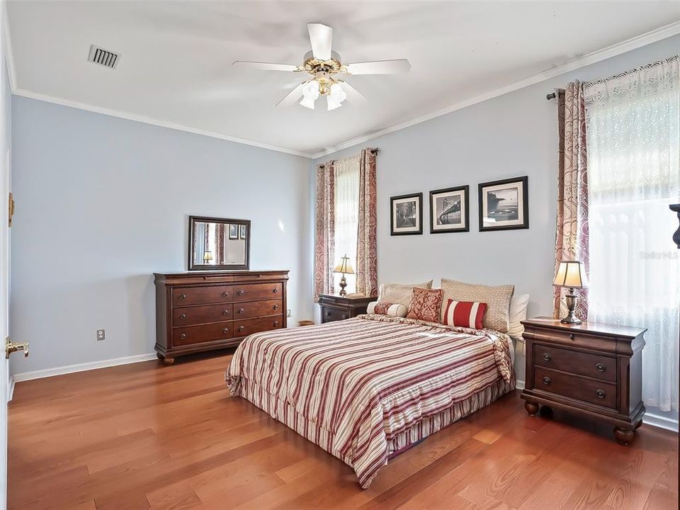 待售: $279,000 (3 贝兹, 2 浴室, 1640 平方英尺)