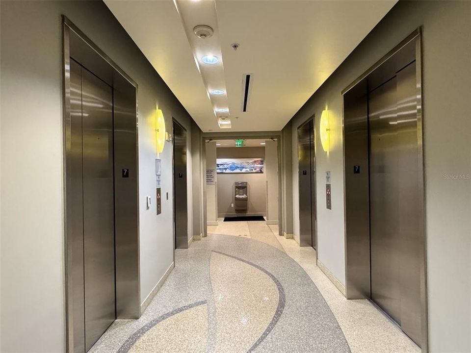 For Sale: $275,000 (1 beds, 1 baths, 520 Square Feet)