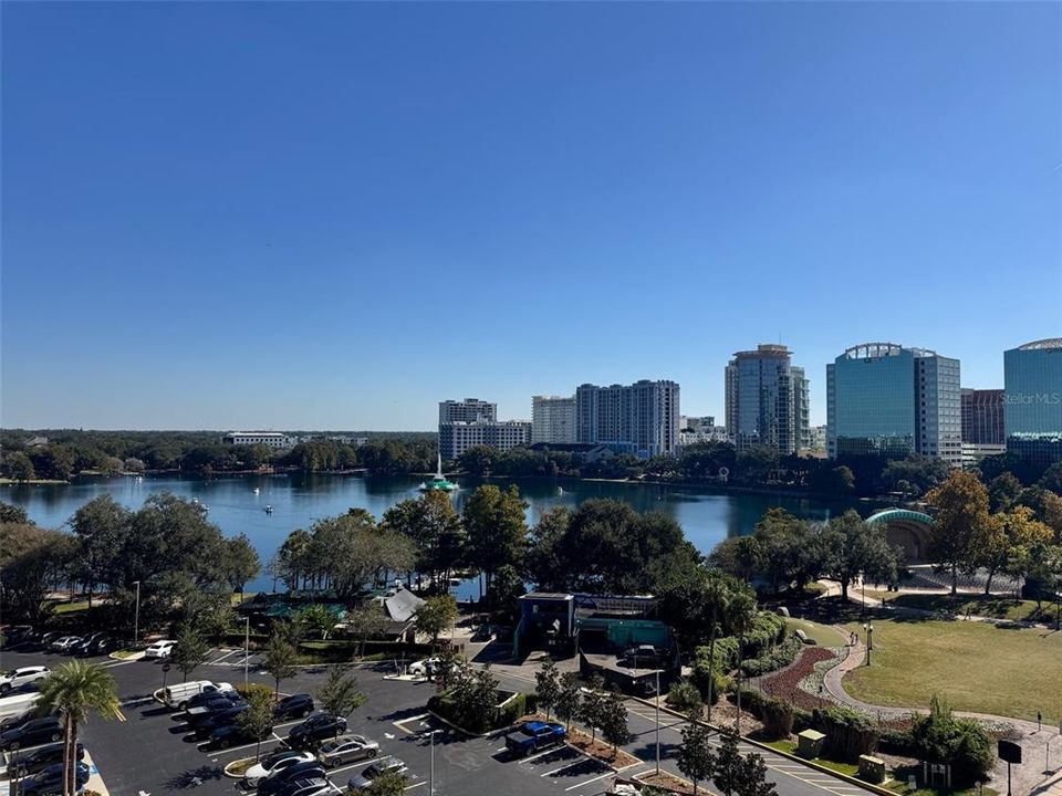 For Sale: $275,000 (1 beds, 1 baths, 520 Square Feet)