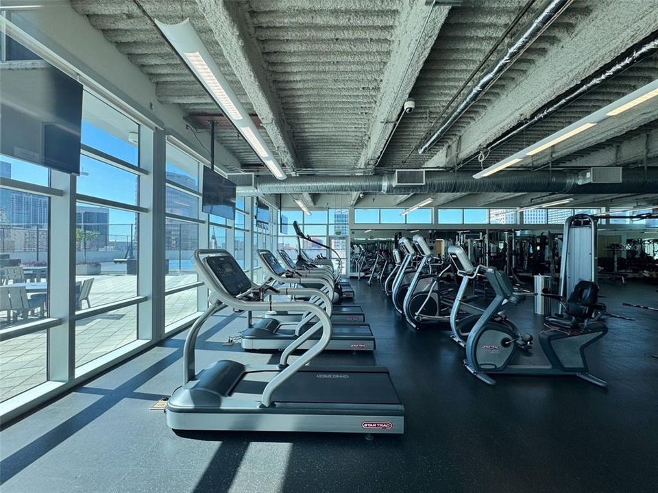 For Sale: $275,000 (1 beds, 1 baths, 520 Square Feet)