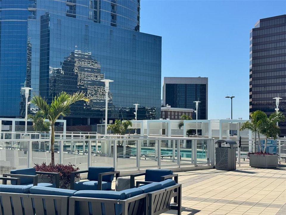 For Sale: $275,000 (1 beds, 1 baths, 520 Square Feet)