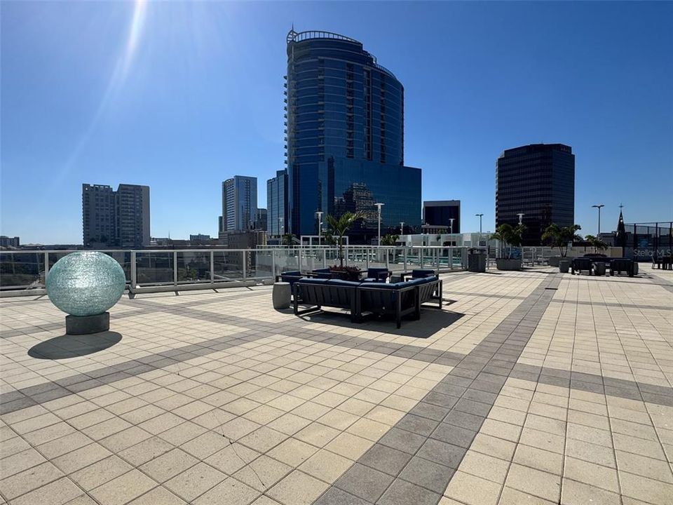 For Sale: $275,000 (1 beds, 1 baths, 520 Square Feet)