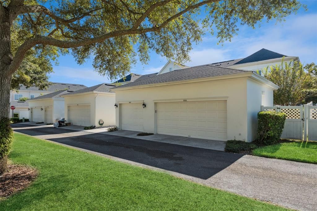 合同活跃: $679,000 (3 贝兹, 3 浴室, 1950 平方英尺)