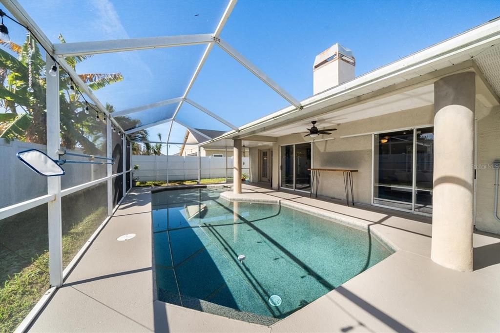 Active With Contract: $499,999 (3 beds, 2 baths, 1603 Square Feet)