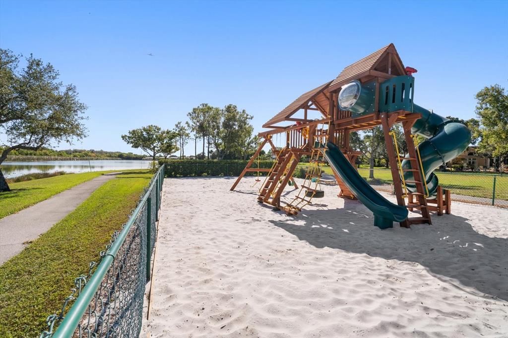 Active With Contract: $499,999 (3 beds, 2 baths, 1603 Square Feet)