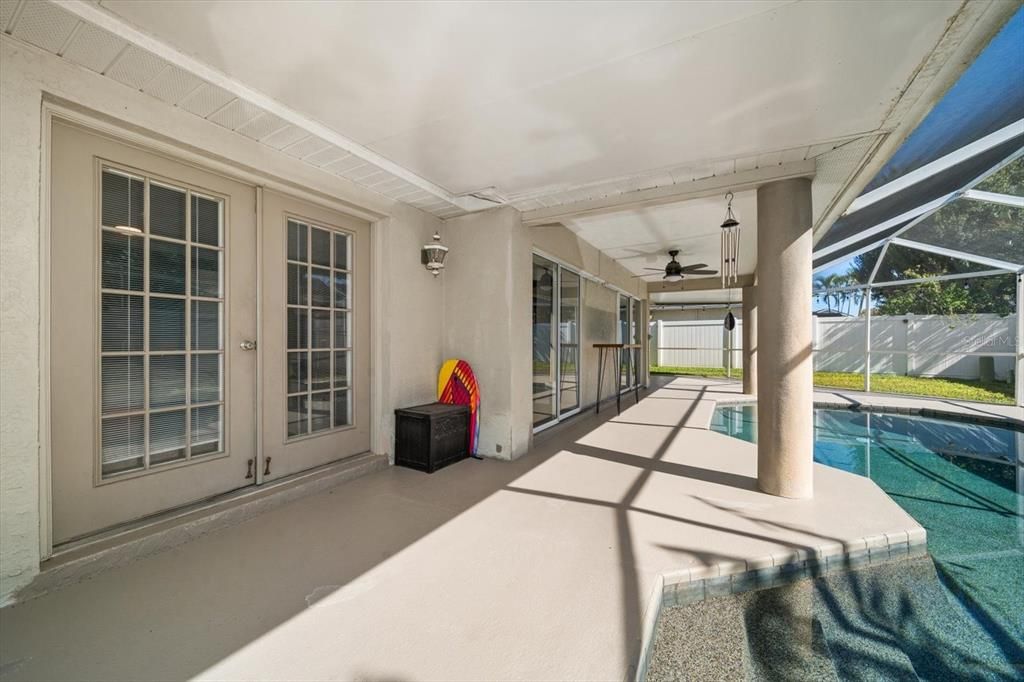 Active With Contract: $499,999 (3 beds, 2 baths, 1603 Square Feet)