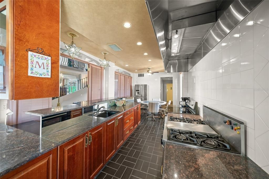 For Sale: $6,995,000 (4 beds, 3 baths, 7188 Square Feet)