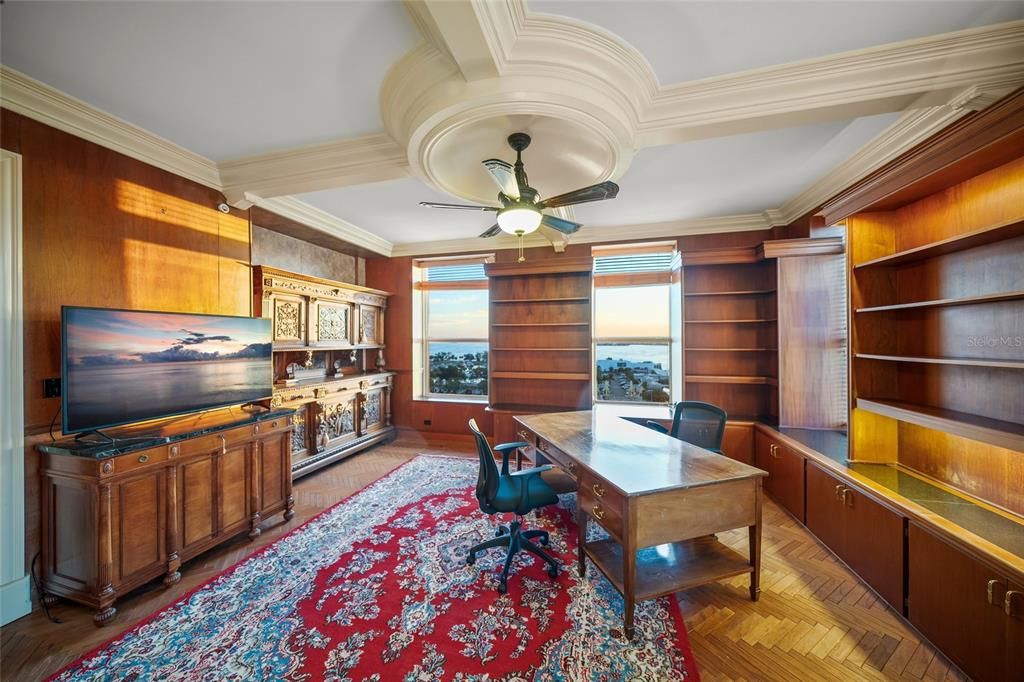 For Sale: $6,995,000 (4 beds, 3 baths, 7188 Square Feet)