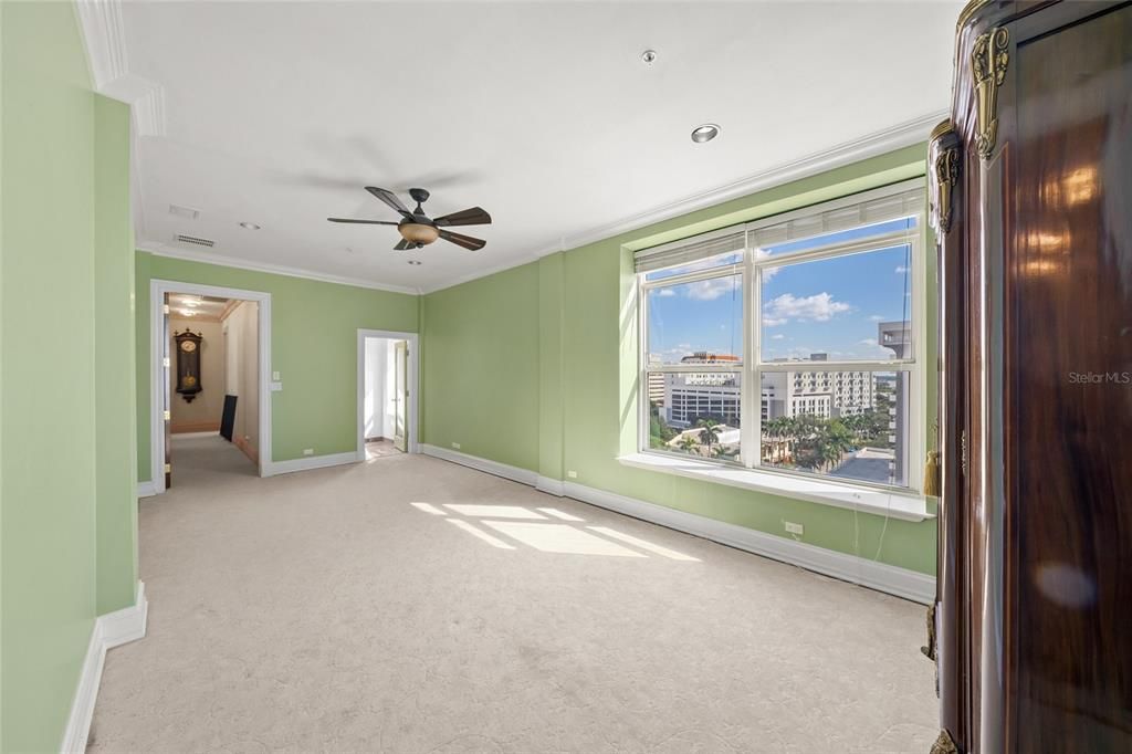 For Sale: $6,995,000 (4 beds, 3 baths, 7188 Square Feet)