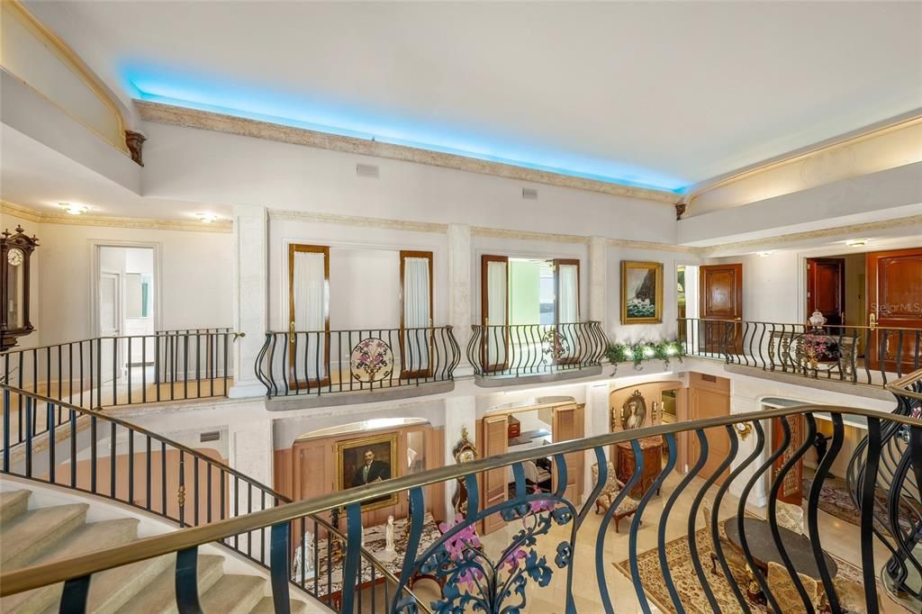 For Sale: $6,995,000 (4 beds, 3 baths, 7188 Square Feet)