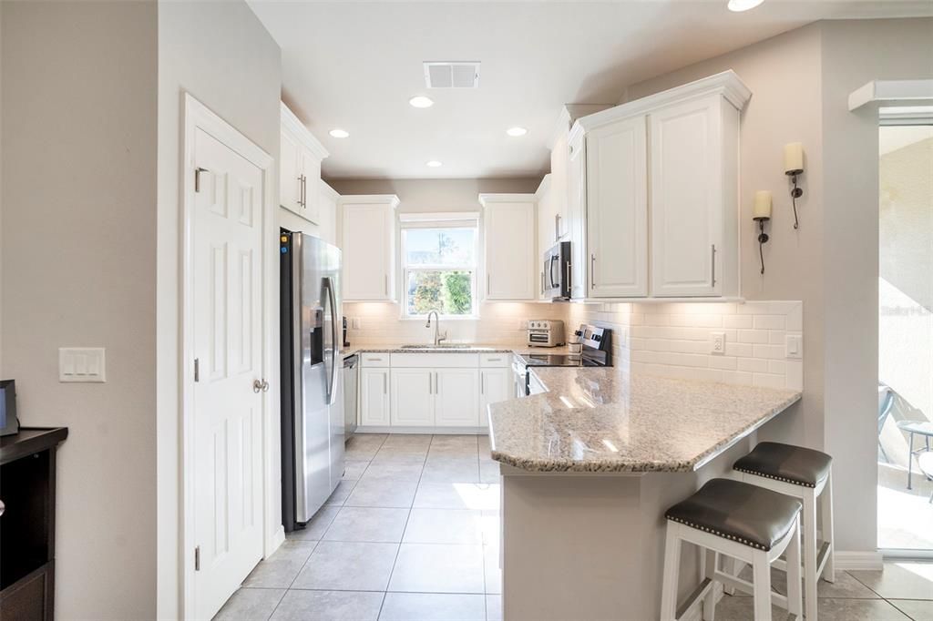 For Sale: $335,000 (3 beds, 2 baths, 1525 Square Feet)