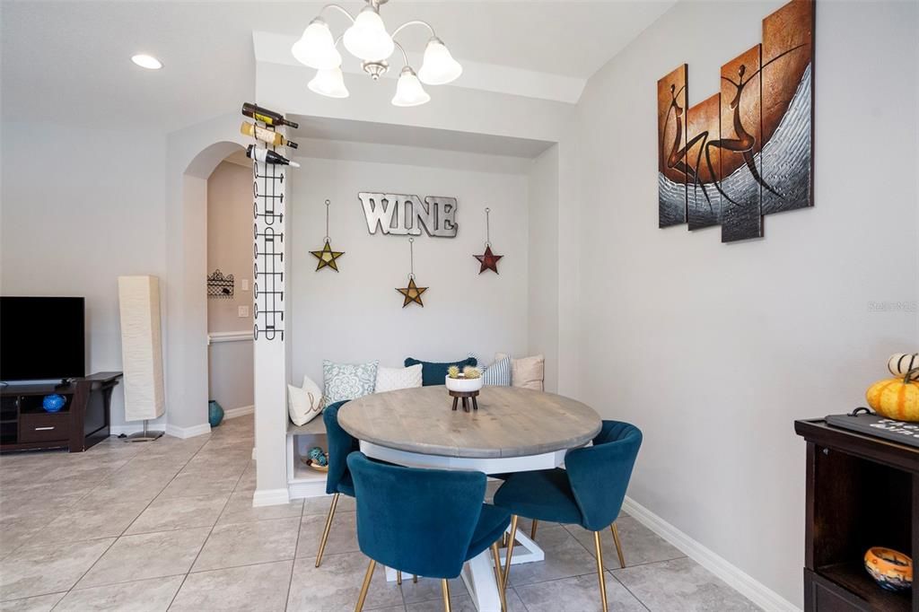 For Sale: $335,000 (3 beds, 2 baths, 1525 Square Feet)