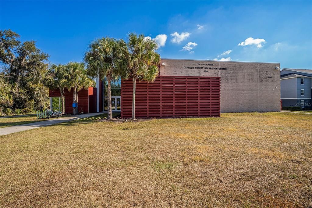 For Sale: $335,000 (3 beds, 2 baths, 1525 Square Feet)