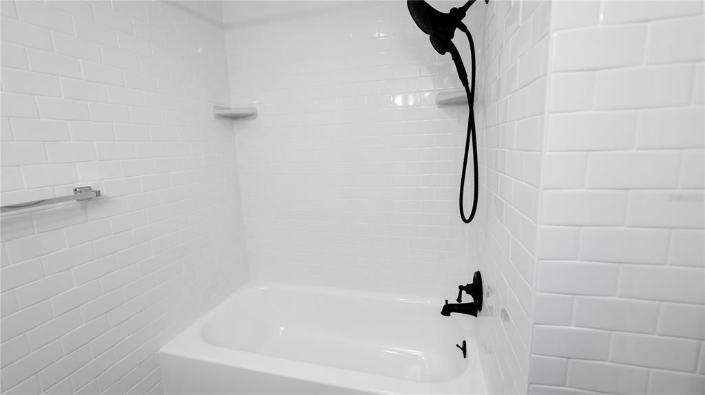 出租: $1,650 (2 贝兹, 2 浴室, 950 平方英尺)