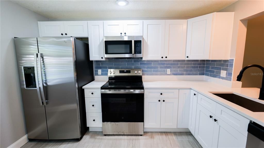 出租: $1,650 (2 贝兹, 2 浴室, 950 平方英尺)