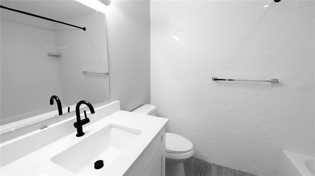 出租: $1,650 (2 贝兹, 2 浴室, 950 平方英尺)