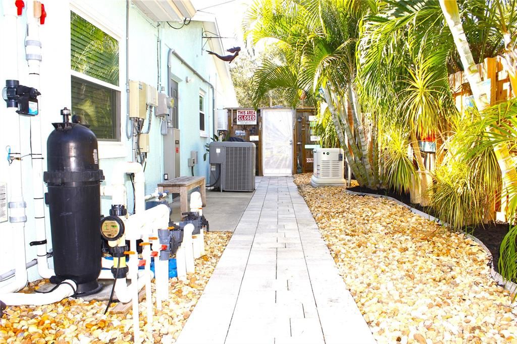 Под контрактом: $629,000 (4 спален, 2 ванн, 1666 Квадратных фут)