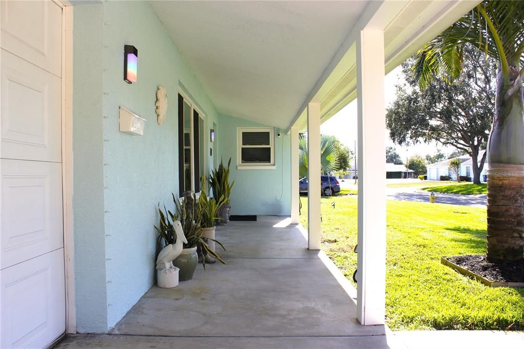 Под контрактом: $629,000 (4 спален, 2 ванн, 1666 Квадратных фут)