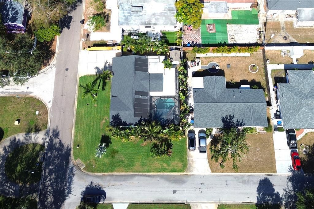 Под контрактом: $629,000 (4 спален, 2 ванн, 1666 Квадратных фут)