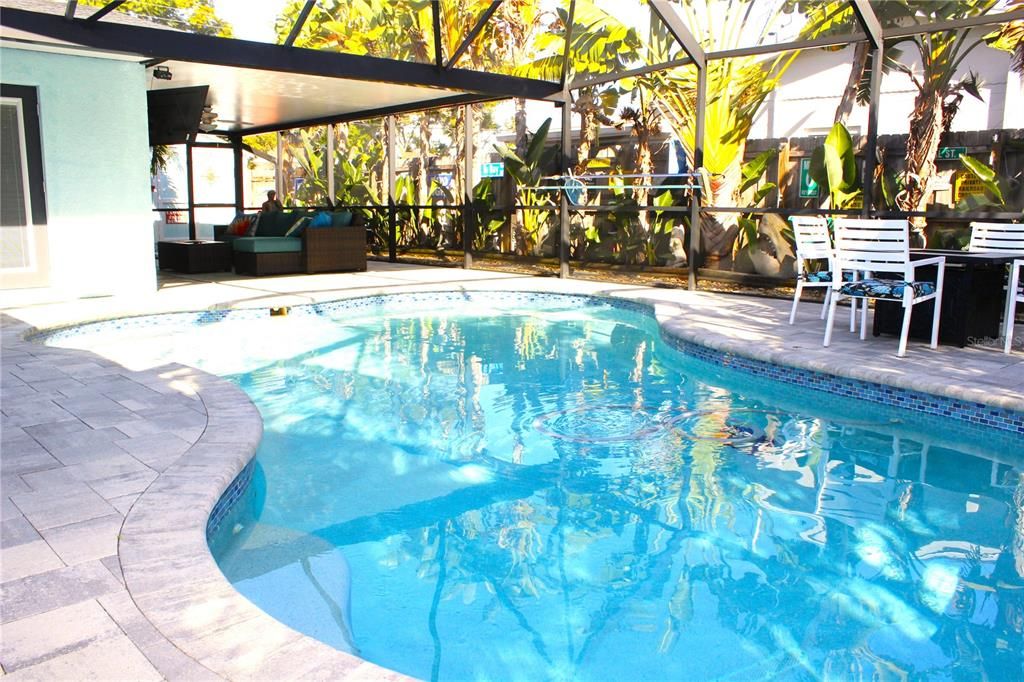 Под контрактом: $629,000 (4 спален, 2 ванн, 1666 Квадратных фут)