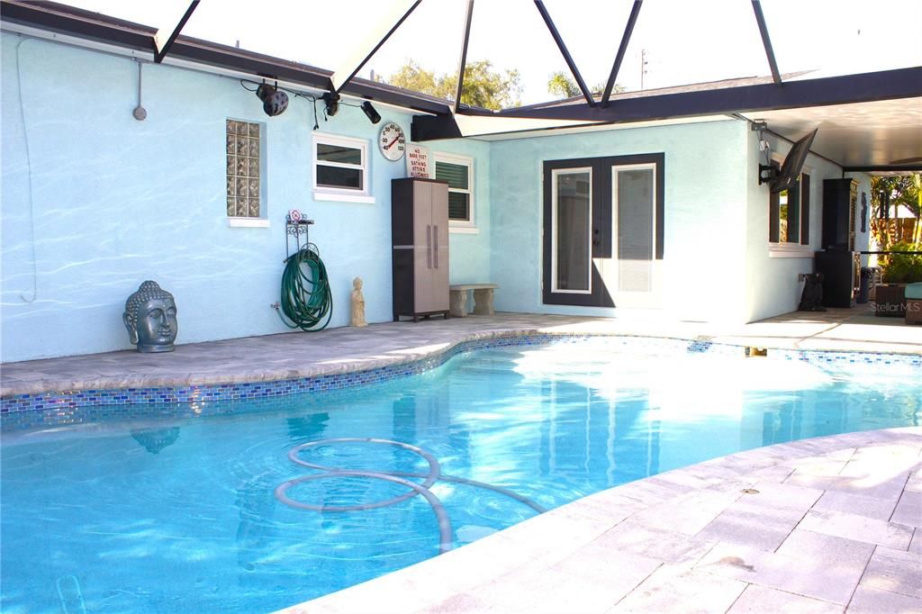 Под контрактом: $629,000 (4 спален, 2 ванн, 1666 Квадратных фут)