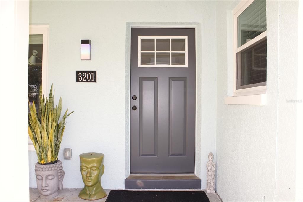 Под контрактом: $629,000 (4 спален, 2 ванн, 1666 Квадратных фут)