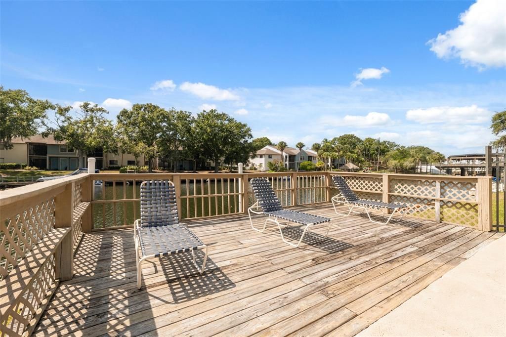 待售: $170,000 (2 贝兹, 2 浴室, 1068 平方英尺)