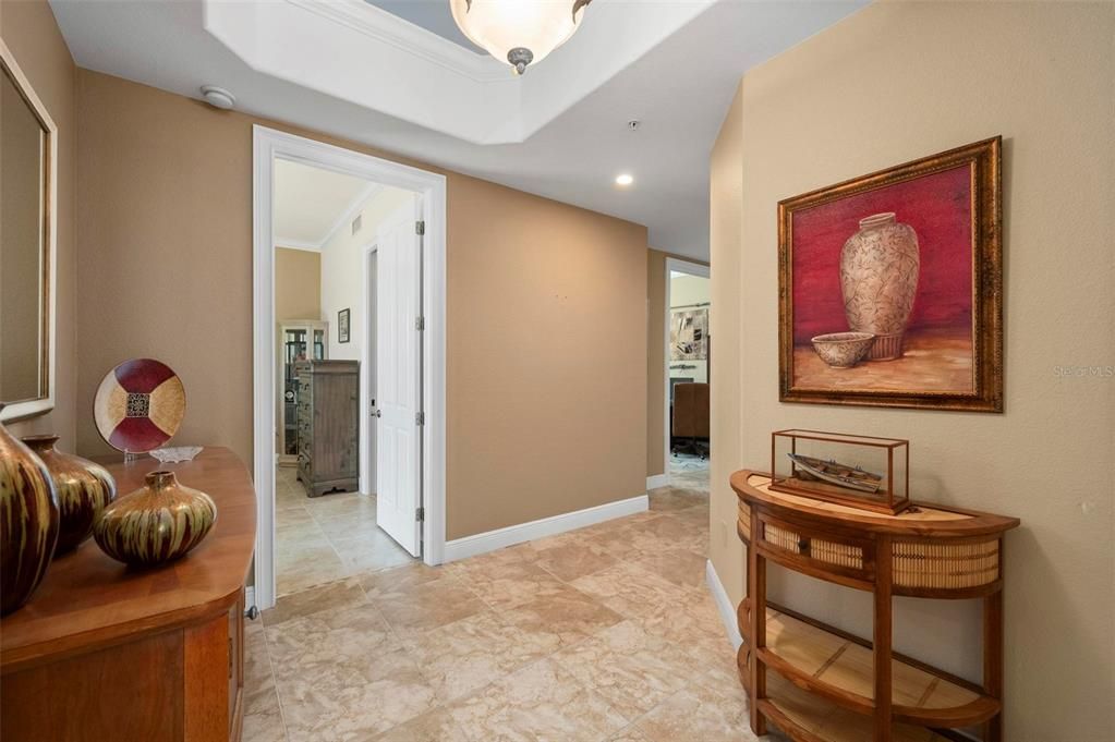 合同活跃: $639,000 (3 贝兹, 3 浴室, 2745 平方英尺)