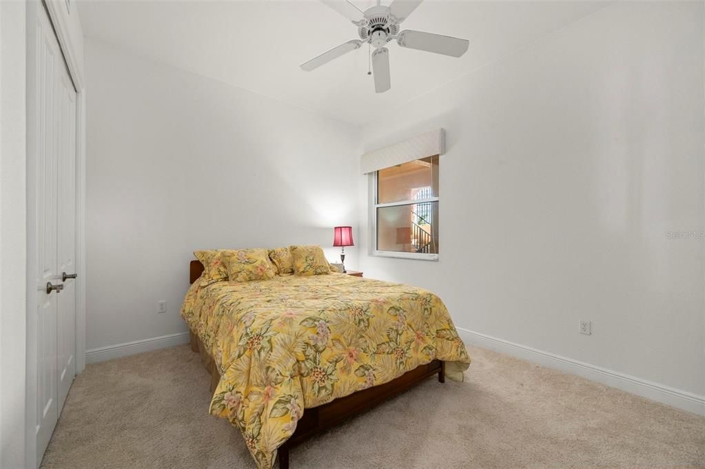 合同活跃: $639,000 (3 贝兹, 3 浴室, 2745 平方英尺)