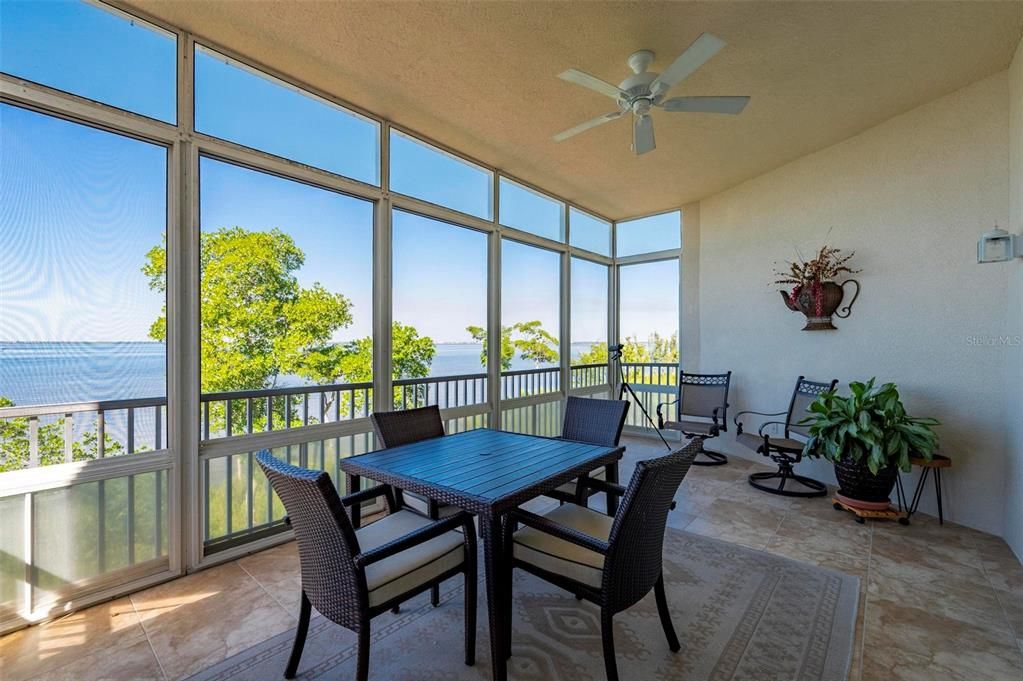 合同活跃: $639,000 (3 贝兹, 3 浴室, 2745 平方英尺)