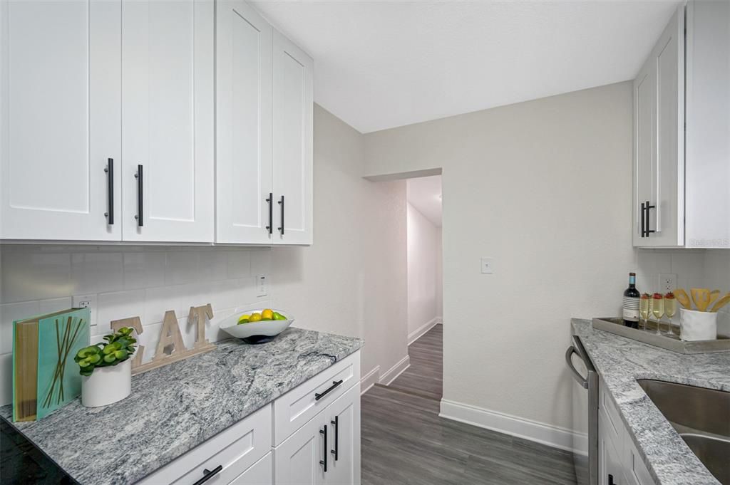 For Rent: $2,350 (2 beds, 2 baths, 1096 Square Feet)