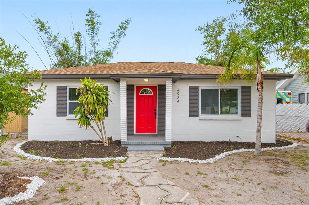 For Rent: $2,350 (2 beds, 2 baths, 1096 Square Feet)