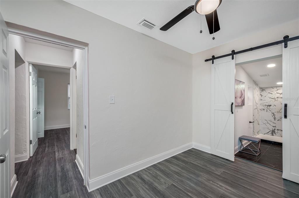 For Rent: $2,350 (2 beds, 2 baths, 1096 Square Feet)