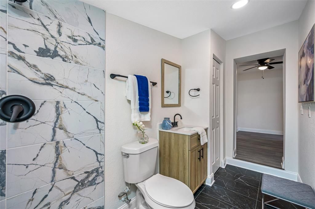 For Rent: $2,350 (2 beds, 2 baths, 1096 Square Feet)