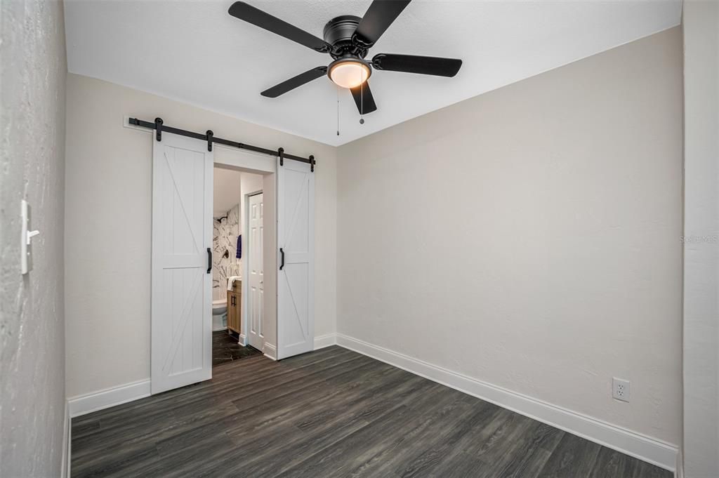 For Rent: $2,350 (2 beds, 2 baths, 1096 Square Feet)