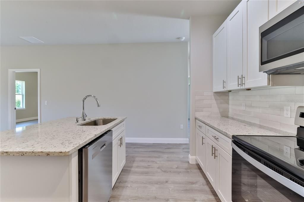 В аренду: $1,650 (3 спален, 2 ванн, 1188 Квадратных фут)