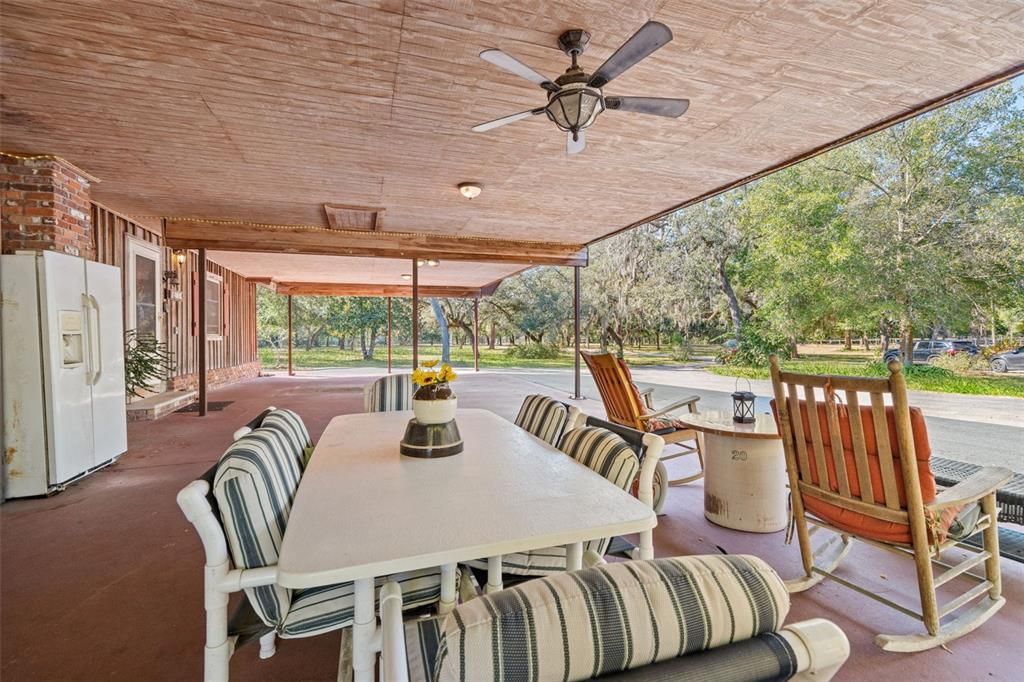 For Sale: $1,750,000 (3 beds, 2 baths, 2085 Square Feet)