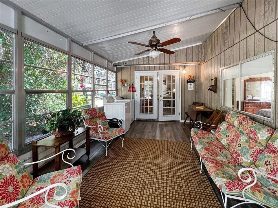 For Sale: $1,750,000 (3 beds, 2 baths, 2085 Square Feet)