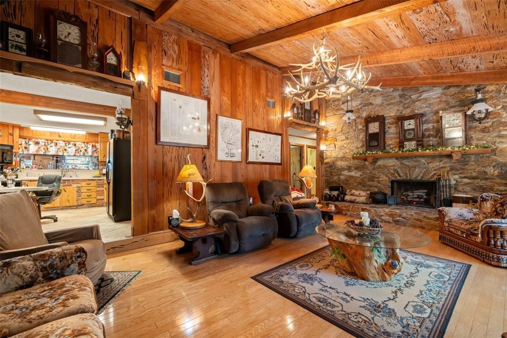 For Sale: $1,750,000 (3 beds, 2 baths, 2085 Square Feet)