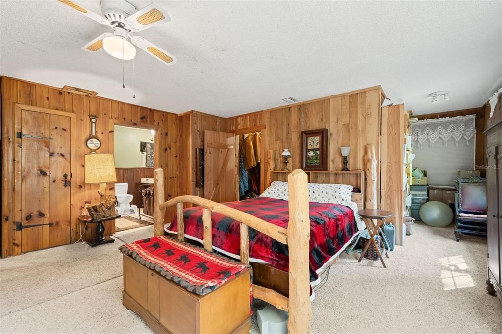 For Sale: $1,750,000 (3 beds, 2 baths, 2085 Square Feet)