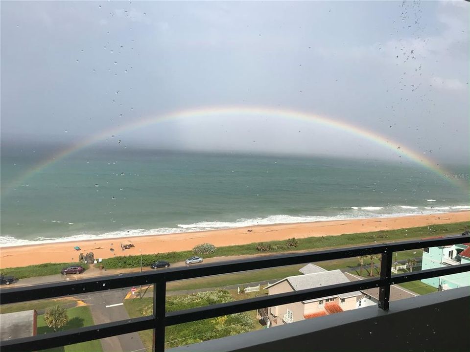 For Sale: $539,000 (2 beds, 2 baths, 1215 Square Feet)